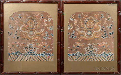 Near Pair of Embroidered Dragons 一对龙图刺绣