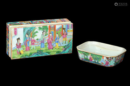 TWO CHINESE FAMILLE ROSE PORCELAIN BOXES