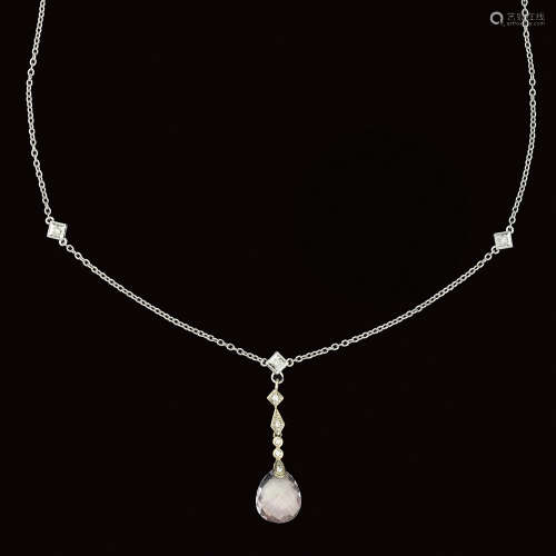 A 14K WHITE GOLD NECKLACE