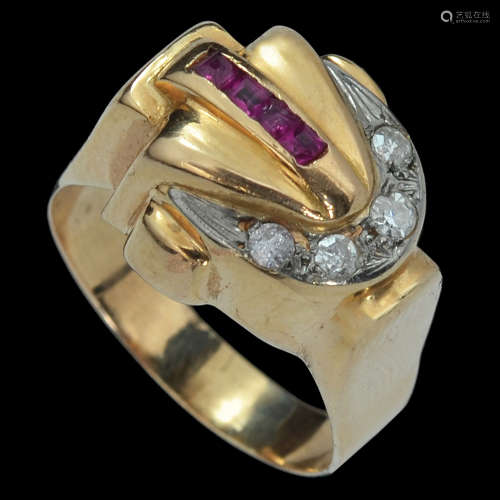 A RETRO 18K ROSE GOLD RING