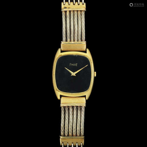 A PIAGET 18K GOLD WRISTWATCH