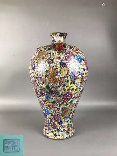 YONGZHENG NIANZHI MARK FAMILLE-ROSE VASE