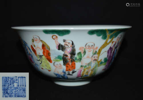 A FAMILLE-ROSE BOWL WITH QIANLONG MARK