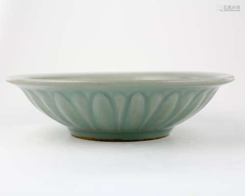 LONGQUAN KILN TWIN-FISH DISH