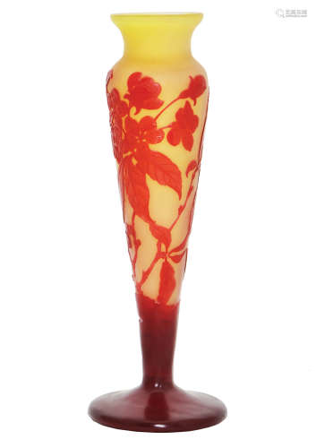 A GALLE CAMEO GLASS SOLIFLEUR VASE
