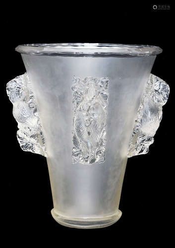 LALIQUE SAINT EMILION VASE