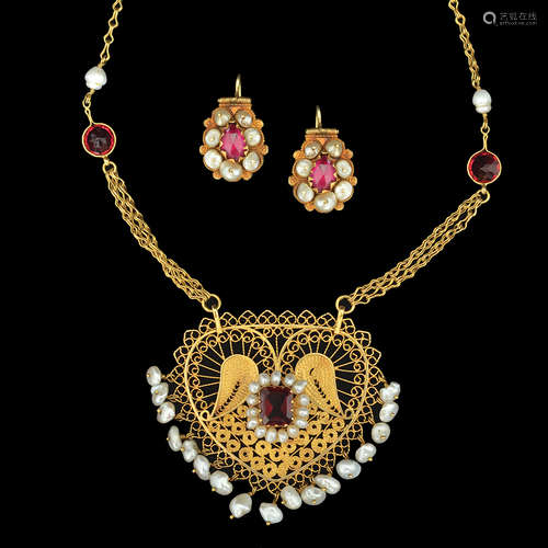 AN ANTIQUE BUKHARI 21K GOLD NECKLACE AND EARRINGS SET