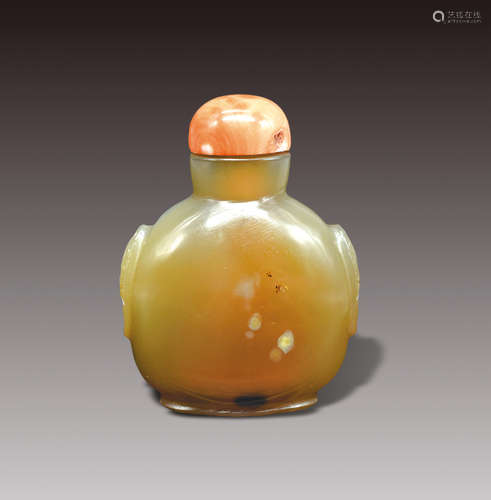 Agate Snuff Boole with Coral Cover, Qing Dynasty