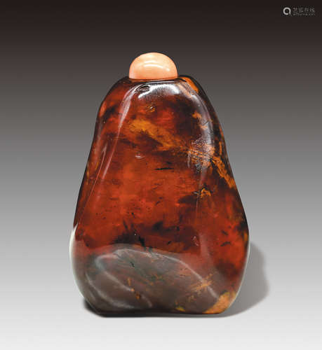 Amber Snuff Bottle with Coral Cover, Qing Dynasty