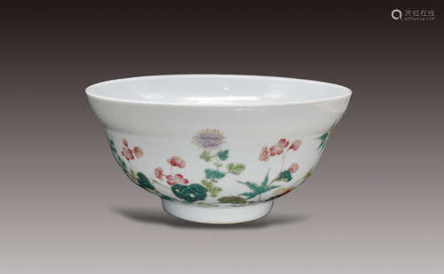 Famille-Rose Floral Bowl, Late-Qing Dynasty