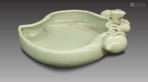 Celadon Peach-shape Brushwasher, Qianlong Period