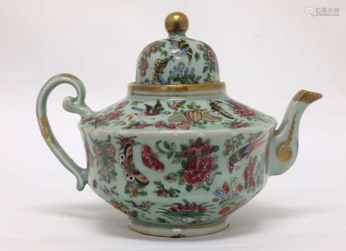 Chinse Famille Rose Tea Pot
