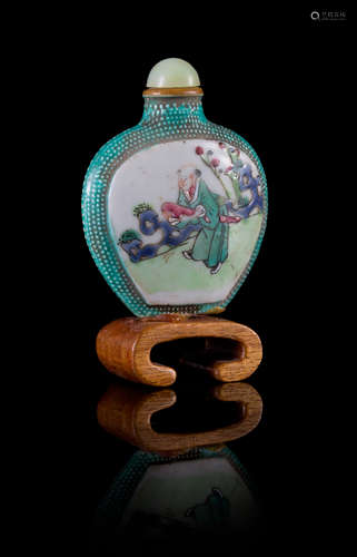 A Famille Rose Porcelain Snuff Bottle