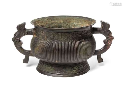 A Bronze Archaistic Gui Vessel