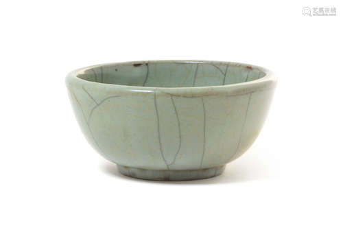 A Ge -Type Porcelain Bowl