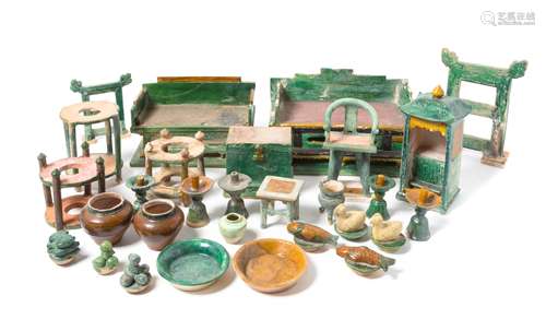 A Large Sancai Glazed Pottery Funerary Set