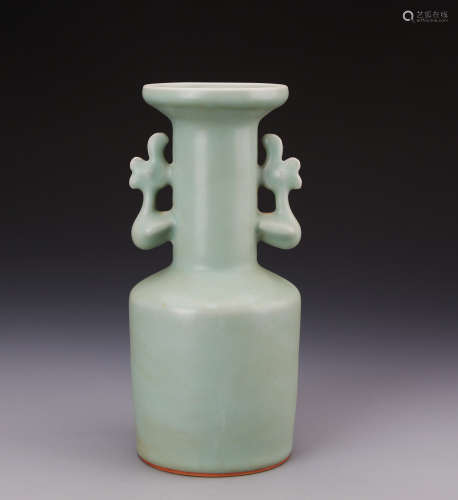 Chinese Song Styled Celadon Vase with Phoenix Shaped Handles W:10cm H:27cm