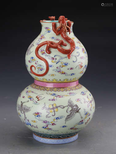 Chinese Famille Rose Groud Shaped Vase Carved with Dragon and Bats Paitned with Crane and Clouds Marked 