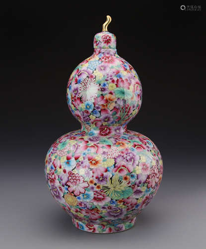 Chinese Famille Rose Groud Shaped Vase Painted with Hundreds of Flowers Marked 