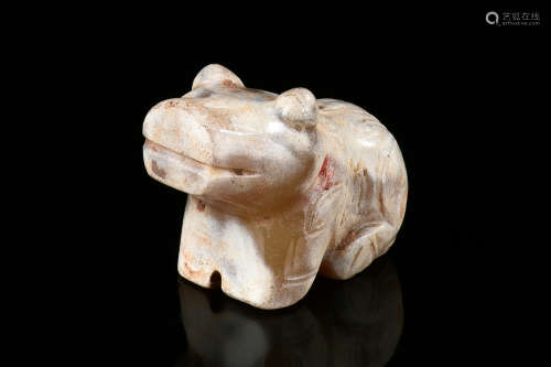 JADE CARVED 'BEAR' ORNAMENT