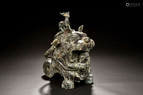 ARCHAIC BRONZE CAST 'TIGER' RITUAL VESSEL, YOU