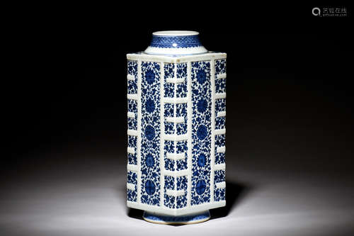 BLUE AND WHITE RECTANGULAR 'FLOWERS' VASE