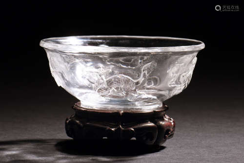 CRYSTAL 'FOUR SYMBOLS' BOWL WITH STAND