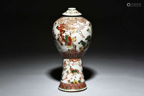 WUCAI 'PEOPLE' BOTTLE VASE