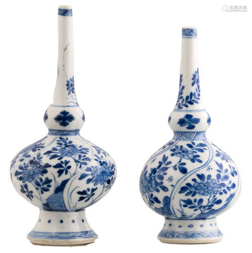 Two Chinese blue and white decorated double gourd vases with matching boxes, H 20 cm