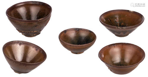 Five Chinese tenmoku bowls of the Song type, four of them with hare's fur glaze, H 4,6 - 7,5 - ø 9,6 - 12,2 cm