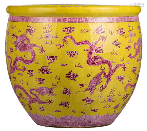 A Chinese yellow ground famille rose jardinière, overall decorated with dragons and flaming pearls, Jiaqing marked, H 37 - ø 43 cm