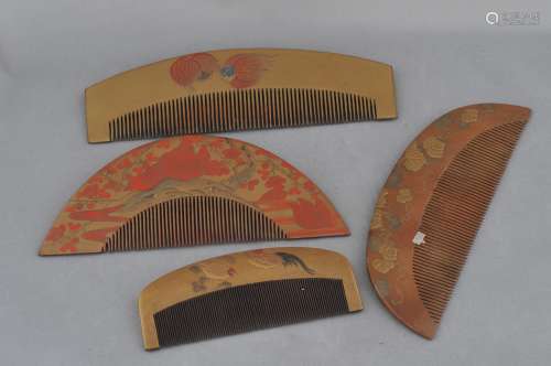 Lot of four ornamental combs. Japan. 19th century.