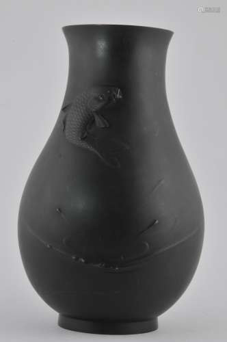 Bronze vase. Japan. Meiji period. (1868-1912).