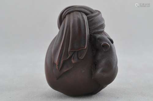 Carved wooden Netsuke. Japan. 19th century. Mouse with