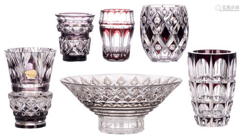 Five vases and one decorative bowl in cut crystal, some marked Val Saint Lambert , H 16,5 - 18,5 cm