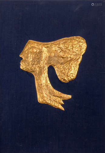 'Des Dieux et Déesses, ou hommage à Georges Braque et à ses sculptures précieuses', realisation 'Tartas P. - Paris - Bièvres - 1971', with texts by Malraux A. and Alphand H., an art book with 20 embossed prints gilt and/or polychrome painted after the work of G. Braque, copy 141/225 of the 'Torchon - Arche' edition(81-225), in a prestigious linen set clamshell box with glued and gilt embossing