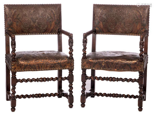 Two walnut baroque armchairs, with Cordoba leather upholstering, 19thC, H 94 - W 56,5 - D 50 cm