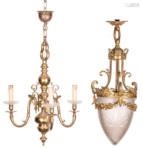 A small brass chandelier, H 75 cm; added a Neoclassical hall lamp, H 68 cm