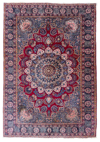 A large Oriental rug with floral motifs and central medaillon, Bidjar, wool on cotton, 402 x 570 cm