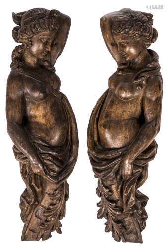 Two 18thC oak cariatides, with minimal traces of polychrome paint, H 79 cm