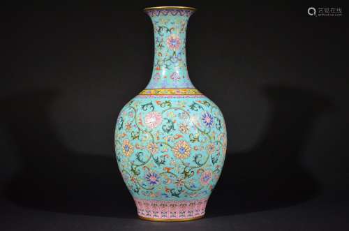 Jiangqing Mark, Chinese Gilt Famille Rose Vase
