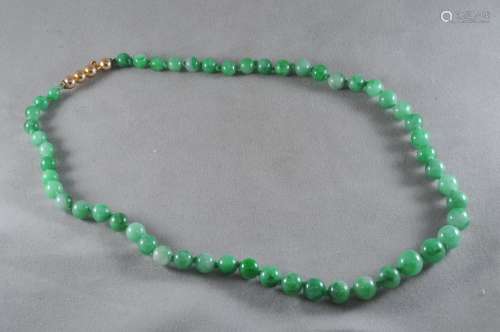 Set of jade beads Deep apple green colour. 8