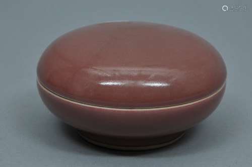 Porcelain box. China. 19th century. Peach bloom glaze. K'ang Hsi mark. 4