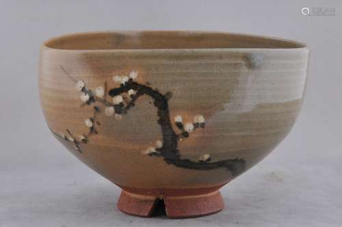 Tea bowl. Japan. Meiji period. (1868-1912). Triangular