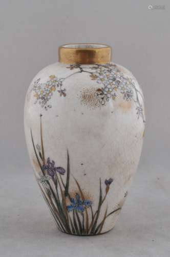 Pottery vase. Satsuma ware. Japan. Meiji period.