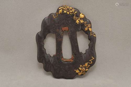 Handguard. Japan. 18th century. Iron mountain shape.