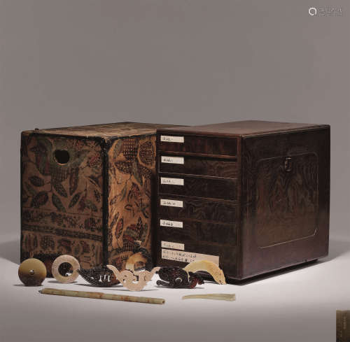 商-汉 古代玉珍萃收藏盒，六层共二十三件
