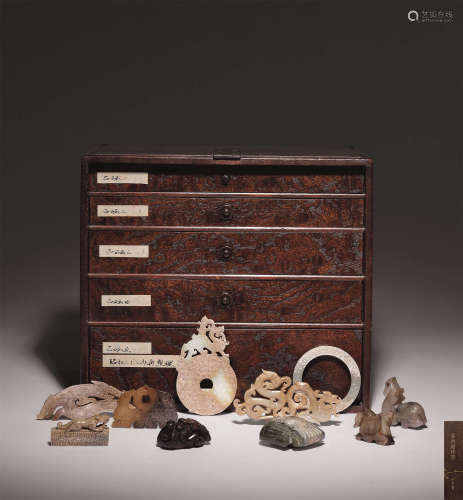 商-汉 古代玉珍萃收藏盒，五层共二十件