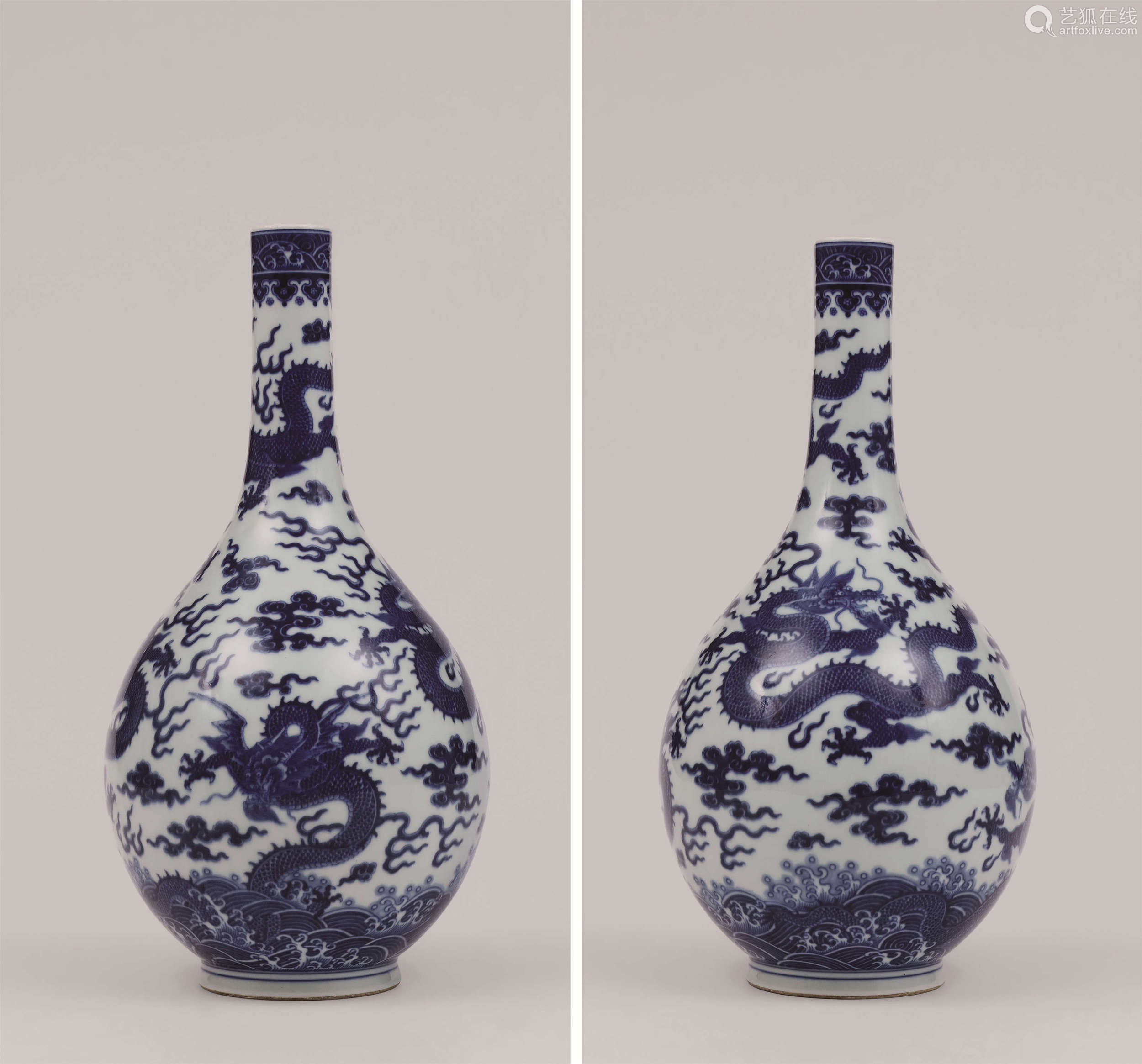 清乾隆青花海水龙纹胆瓶 Deal Price Picture 清乾隆青花海水龙纹胆瓶 Deal Price Picture