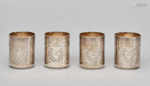 A SET OF 4 CHINESE EXPORT SILVER CUPS, LATE QING DYNASTY